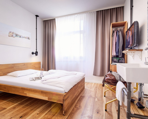 2023_hotel-am-chlodwigplatz_queensizezimmer_N